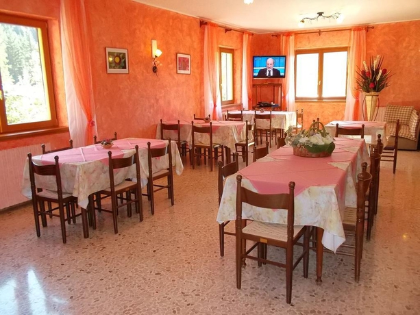 Imagen general del Hotel Residence La Rosa, Castione Della Presolana. Foto 11