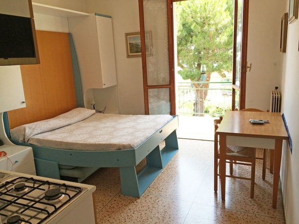 Imagen de la habitación del Hotel Residence La Vignetta. Foto 10