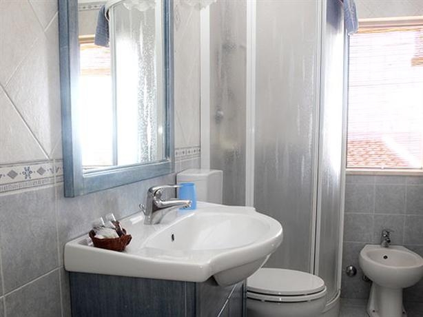 Imagen de los interiores del Hotel Residence La Villetta, Canneto. Foto 6