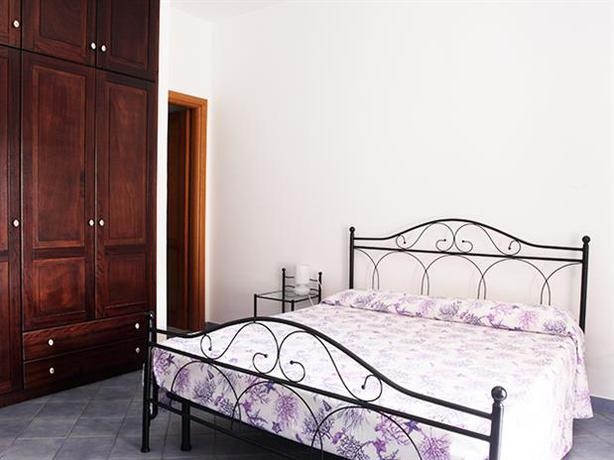 Imagen de la habitación del Hotel Residence La Villetta, Canneto. Foto 4