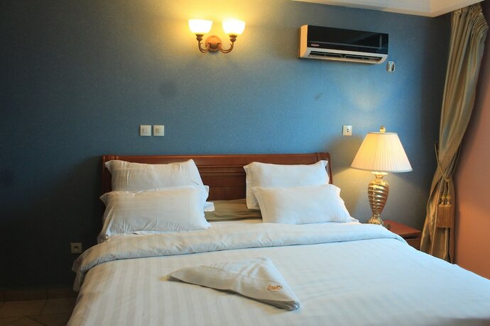 Imagen general del Hotel Residence Le Carat Akwa. Foto 17