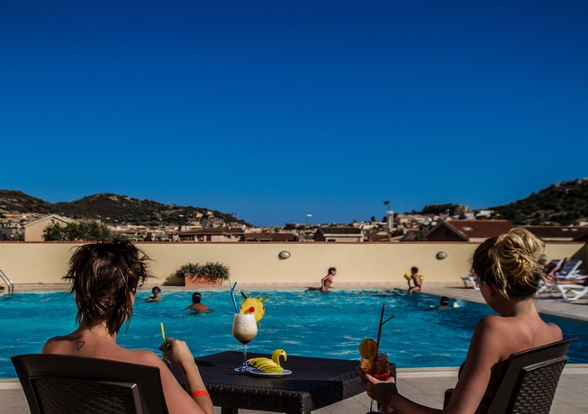 Imagen de los exteriores del Hotel Residence Le Fontane. Foto 9