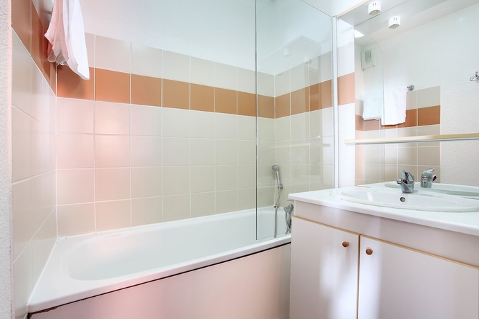 Imagen de la habitación del Hotel Residence Le Hameau de Saint Francois. Foto 13