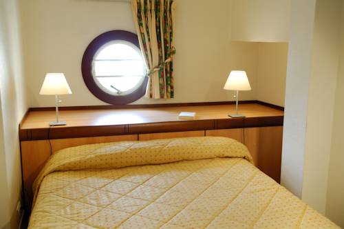 Imagen de la habitación del Hotel Residence Le Mediterran&eacute;e. Foto 4
