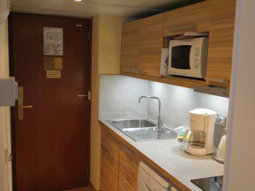 Imagen de la habitación del Hotel Residence Le Mediterran&eacute;e. Foto 6