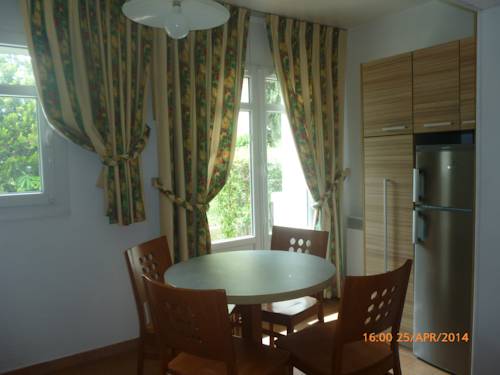 Imagen de la habitación del Hotel Residence Le Mediterran&eacute;e. Foto 9