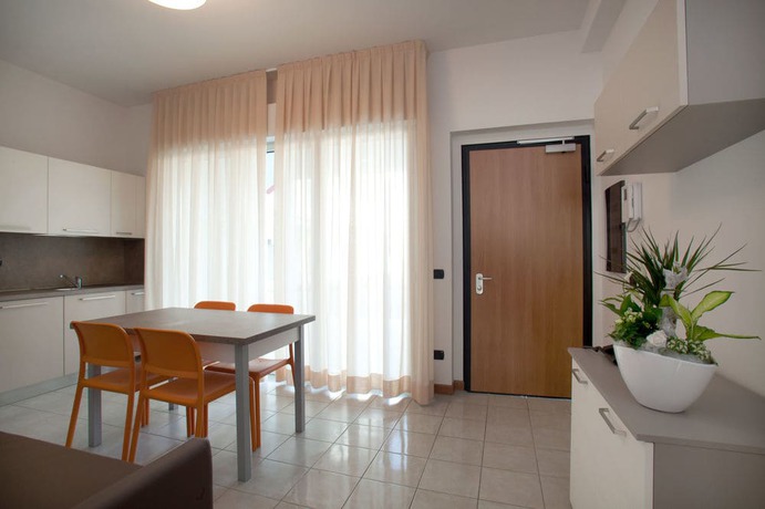 Imagen de los interiores del Hotel Residence Le Querce, Lainate. Foto 11