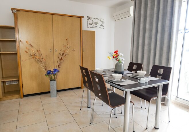 Imagen general del Hotel Residence Le Saint Esteve. Foto 8