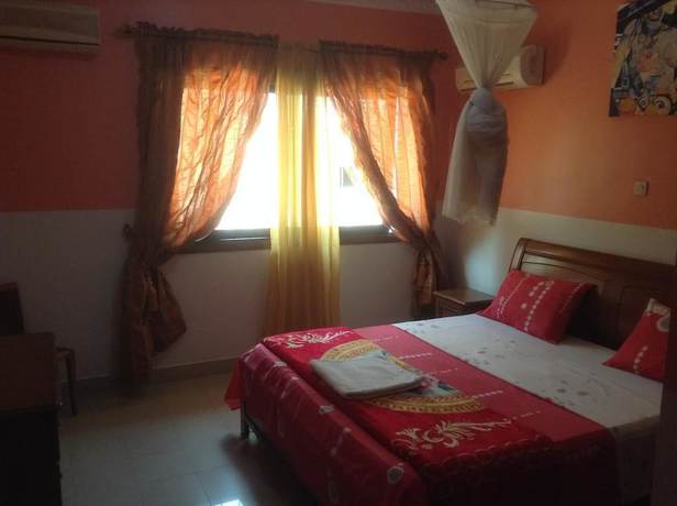 Imagen de la habitación del Hotel Residence Les Calanques, Dakar. Foto 14