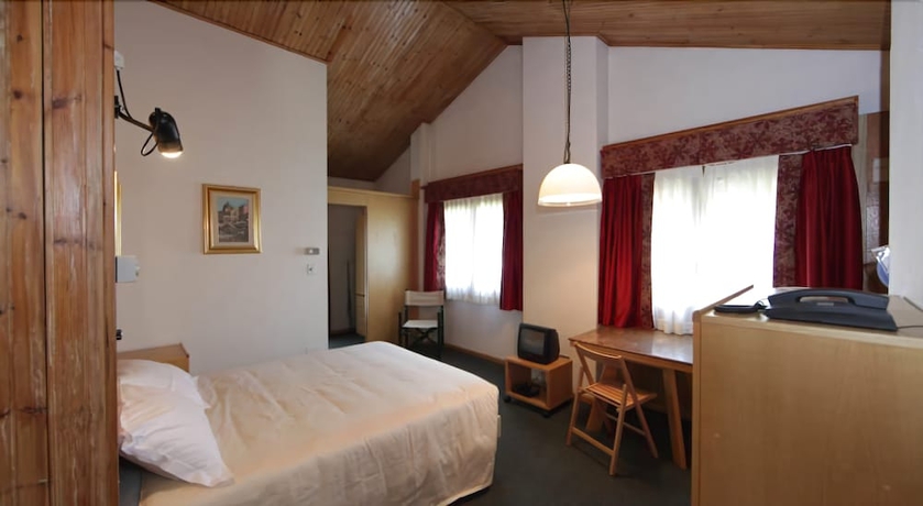 Imagen de la habitación del Hotel Residence Les Coupoles. Foto 4