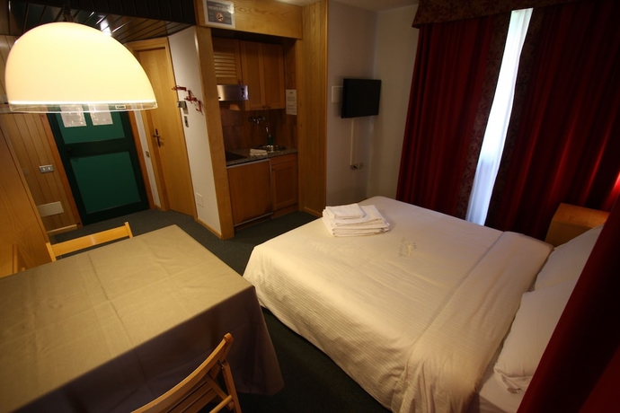 Imagen de la habitación del Hotel Residence Les Coupoles. Foto 6