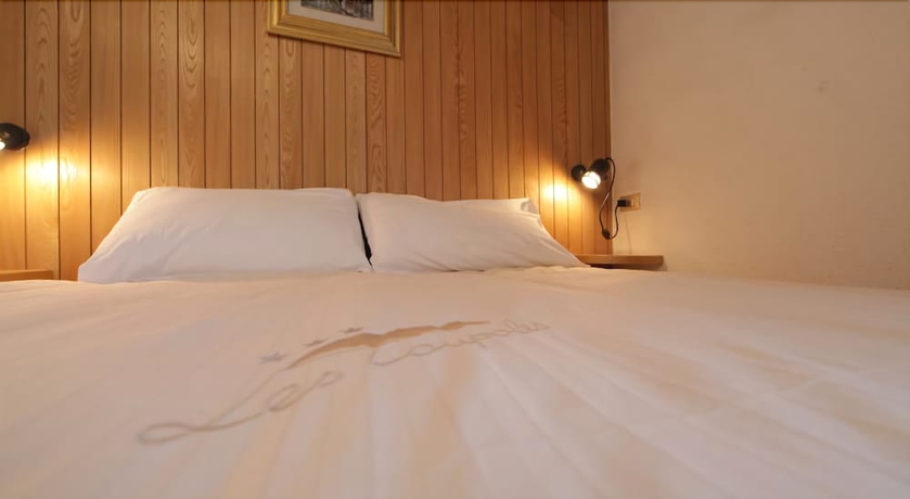 Imagen de la habitación del Hotel Residence Les Coupoles. Foto 12