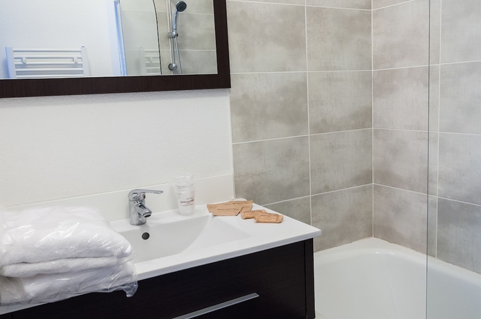 Imagen de la habitación del Hotel Residence Les Demeures Torrellanes - Vacancéole. Foto 13