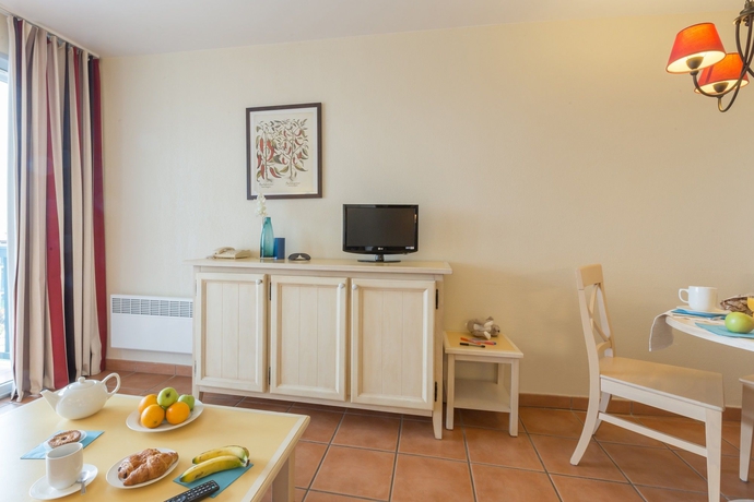 Imagen de los interiores del Hotel Residence Les Terrasses D'arcangues. Foto 11
