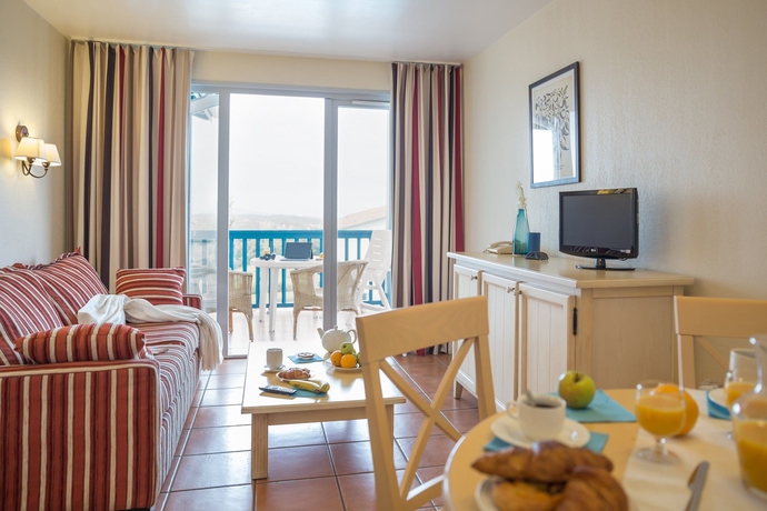 Imagen de los interiores del Hotel Residence Les Terrasses D'arcangues. Foto 12