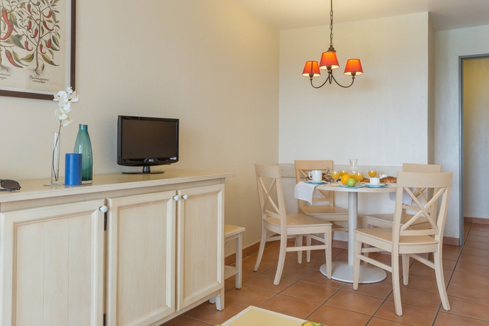 Imagen de los interiores del Hotel Residence Les Terrasses D'arcangues. Foto 15