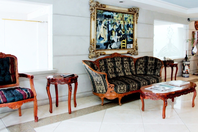 Imagen de los interiores del Hotel Residence L'heritage Aristóteles 140 By Bluebay. Foto 13