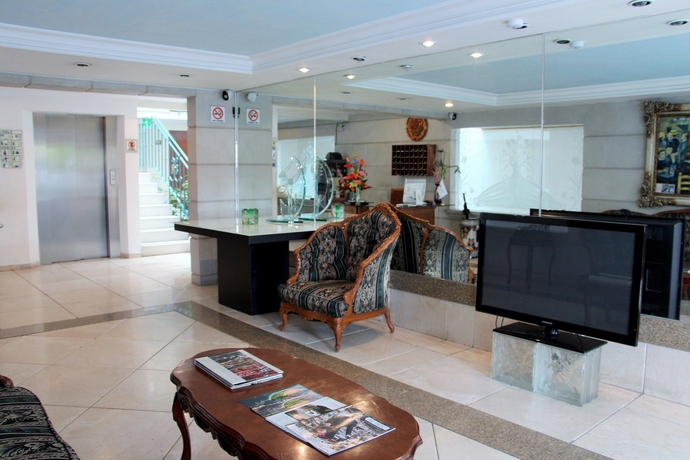 Imagen de los interiores del Hotel Residence L'heritage Aristóteles 140 By Bluebay. Foto 16