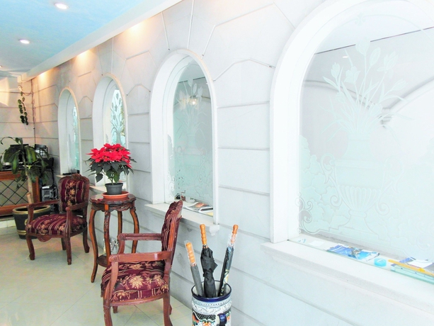 Imagen de los interiores del Hotel Residence L'heritage Aristóteles 225 By Bluebay. Foto 13