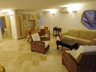 Imagen general del Hotel Residence Living Poltu Quatu. Foto 1