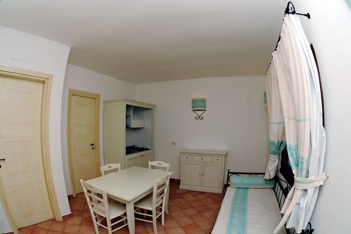 Imagen de los interiores del Hotel Residence Lu Lamoni. Foto 11