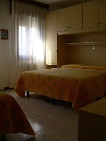 Imagen de la habitación del Hotel Residence Madrid. Foto 19