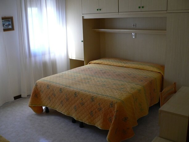 Imagen de la habitación del Hotel Residence Madrid. Foto 20