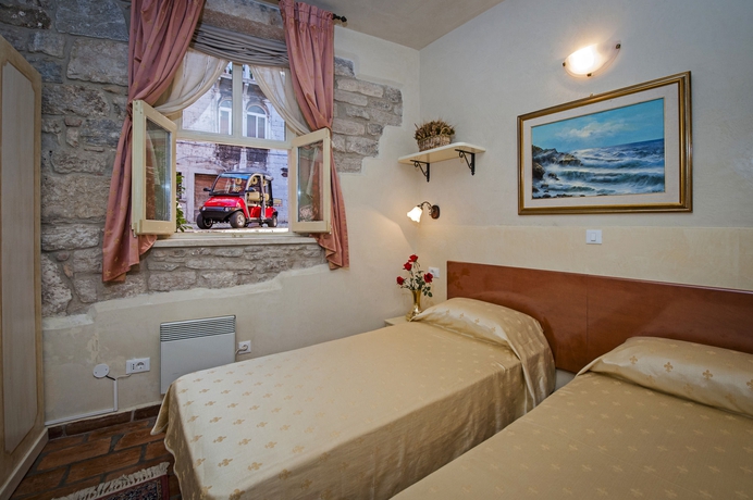 Imagen de la habitación del Hotel Residence Marco Polo, Rovinj. Foto 10