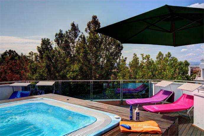 Imagen de la piscina del Hotel Residence Marconi Mare. Foto 10
