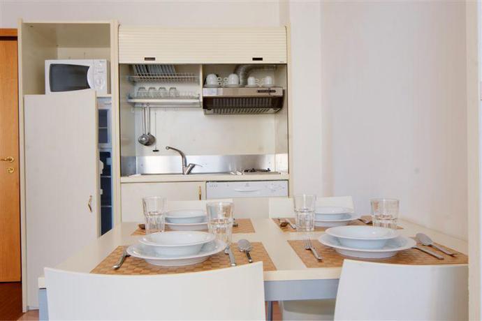 Imagen de la habitación del Hotel Residence Marconi Mare. Foto 7