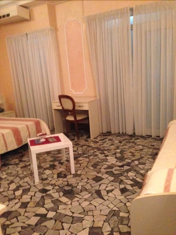 Imagen de la habitación del Hotel Residence Maria Grazia. Foto 12