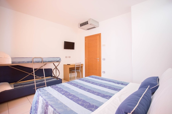 Imagen de la habitación del Hotel Residence Marzia. Foto 8