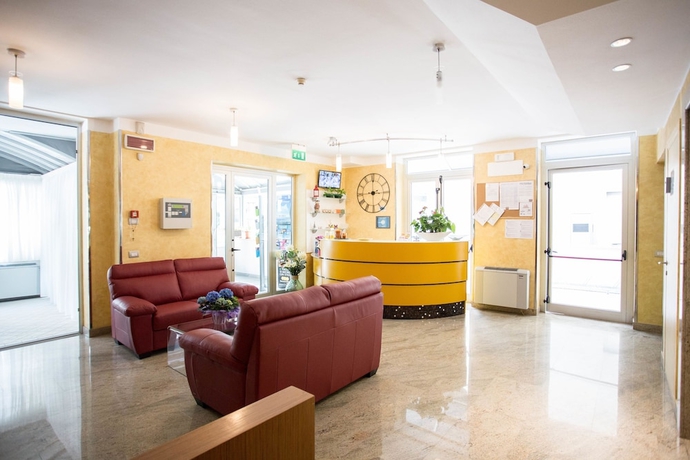 Imagen de los interiores del Hotel Residence Marzia. Foto 17