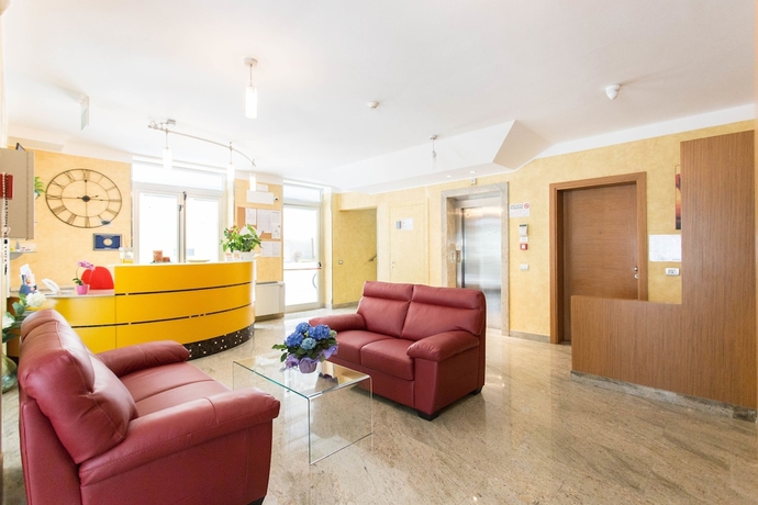 Imagen de los interiores del Hotel Residence Marzia. Foto 19