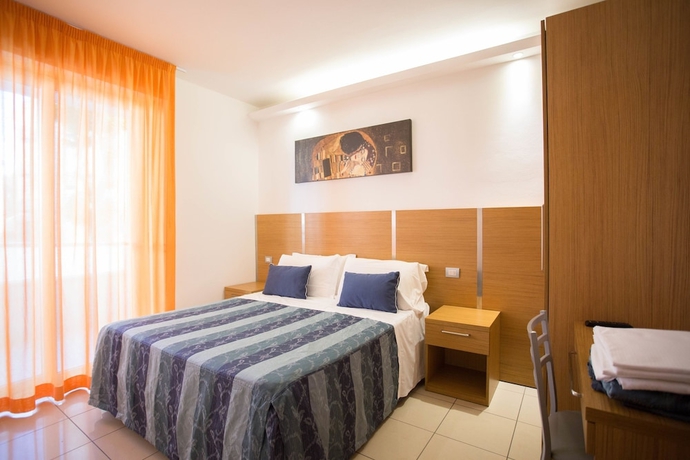 Imagen de la habitación del Hotel Residence Marzia. Foto 10