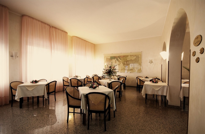 Imagen del bar/restaurante del Hotel Residence Mediterraneo, Diano Marina. Foto 4