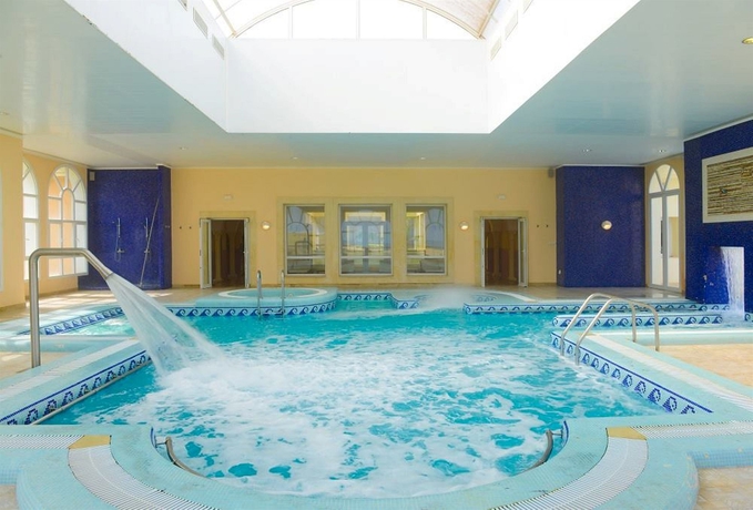 Imagen de la piscina del Hotel Residence Mehari Tabarka. Foto 13