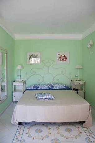 Imagen de la habitación del Hotel Residence Mendolita. Foto 4