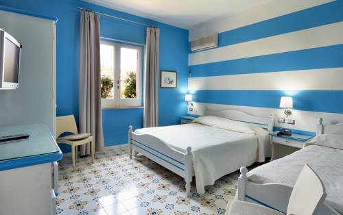 Imagen de la habitación del Hotel Residence Mendolita. Foto 8