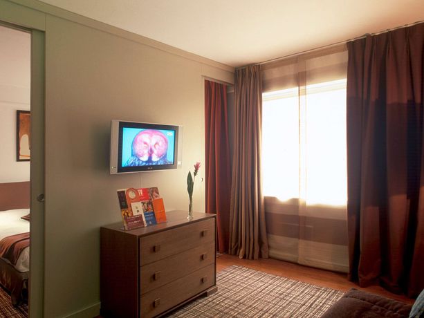 Imagen de la habitación del Hotel Residence Mercure Paris La Defense Grande Arche. Foto 13