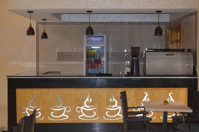 Imagen del bar/restaurante del Hotel Residence Merzouga. Foto 2