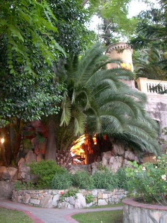 Imagen de los exteriores del Hotel Residence Miramare, IMPERIA. Foto 8