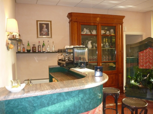 Imagen del bar/restaurante del Hotel Residence Miramare, IMPERIA. Foto 4