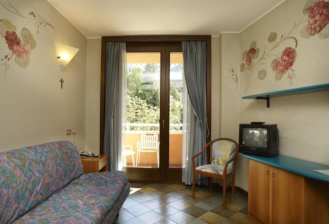 Imagen de la habitación del Hotel Residence Mirelladue. Foto 4