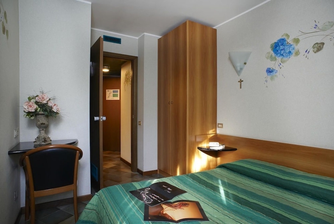 Imagen de la habitación del Hotel Residence Mirelladue. Foto 7