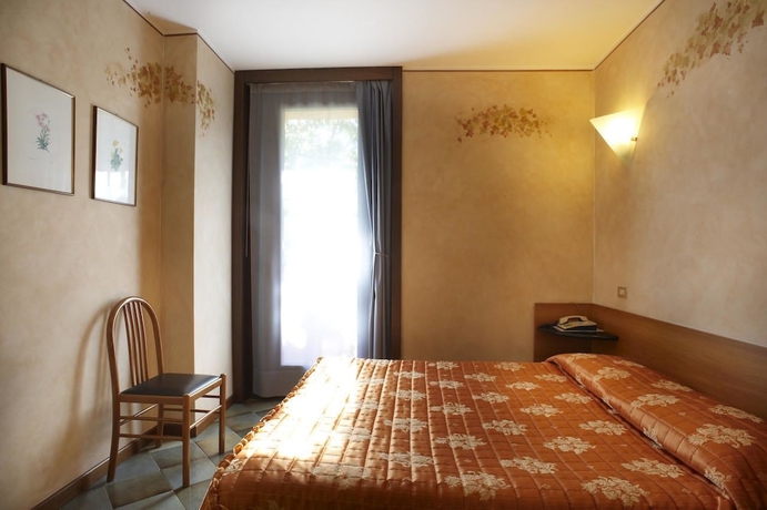 Imagen de la habitación del Hotel Residence Mirelladue. Foto 8