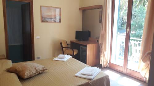 Imagen de la habitación del Hotel Residence Moneglia. Foto 8