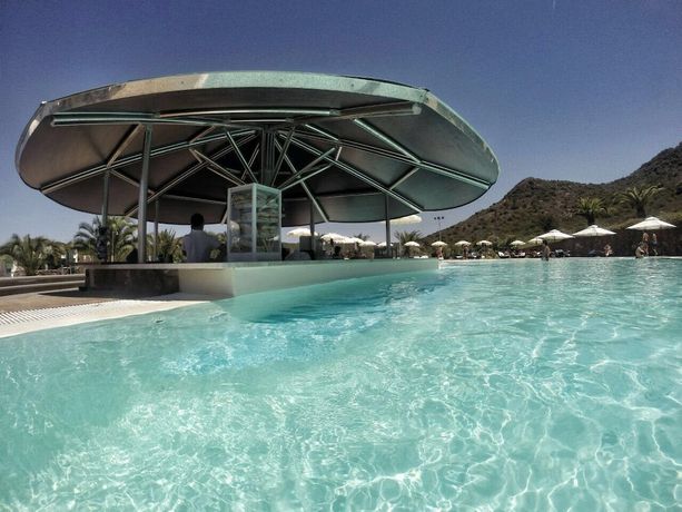 Imagen de la piscina del Hotel Residence Monte Ricciu. Foto 16