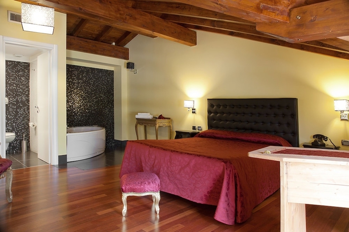 Imagen de la habitación del Hotel Residence Montelago. Foto 11