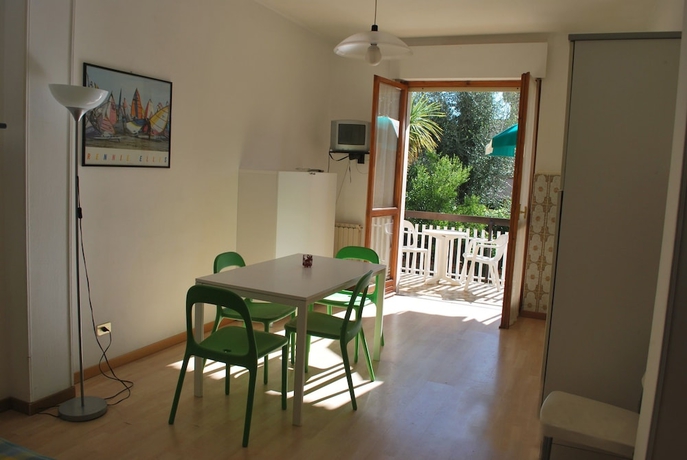 Imagen de la habitación del Hotel Residence Orchidea, Diano Marina. Foto 8